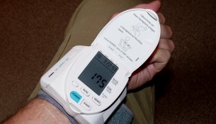Blutdruck richtig messen mit dem passenden Messgerät