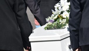 Beerdigung und Sterbegeld - apotheken-wissen.de
